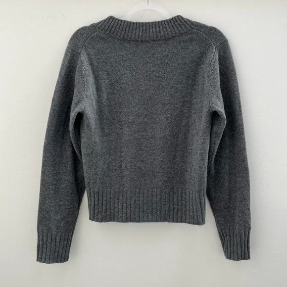 Reformation Dulce 100% Cashmere V-neck Sweater in Thunder Size S - Picture 3 of 10